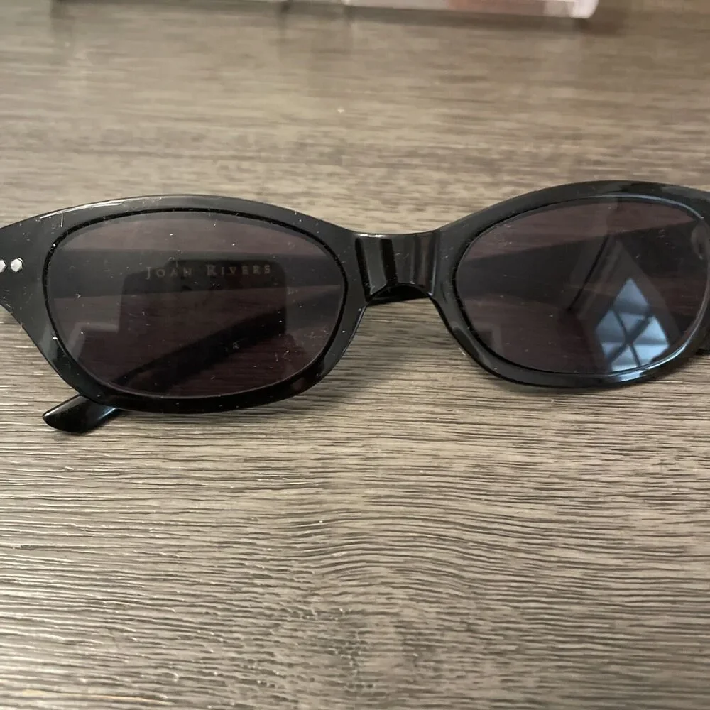 JOAN RIVERS 100% UV Protection Black Sunglasses with case